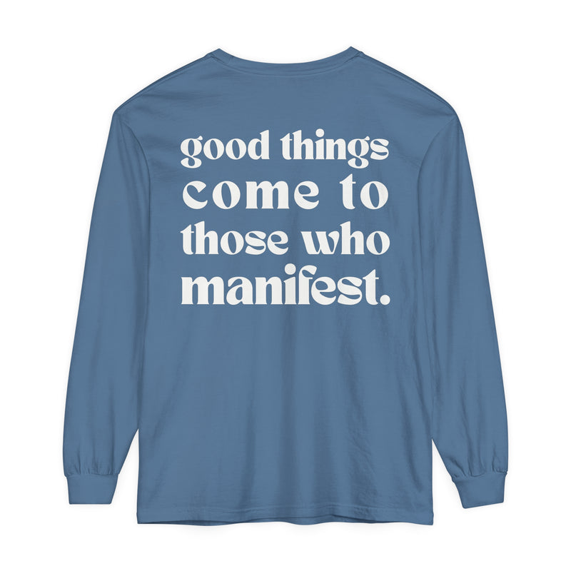 Meet our "Good Things Come to Those Who Manifest" long sleeve tee – your daily dose of cozy inspiration! ✨🌈 Embrace the positive mantra, wear your aspirations with pride, and make manifesting dreams your signature style.
