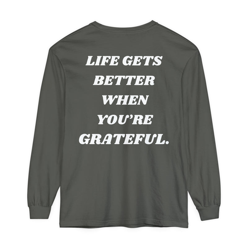 Get comfy in our 'Grateful Life' long sleeve shirt and let the world know that every moment is brighter when you're counting your blessings.🌟 Wear it, feel it, and spread the good vibes like confetti – because in this long sleeve, gratitude becomes your coziest companion!